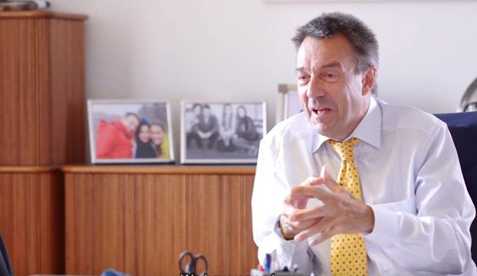 5 Great Examples of Humanitarianism 5 Great Examples of Humanitarianism